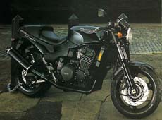 LES SPEED TRIPLE 900 DE 1994 A 1996
